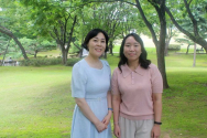 (왼쪽부터) 친자매 사이냐는 질문을 자주 받는다는 신혜영·신보원 박사. ⓒ이대웅 기자