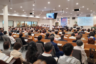 한인동산장로교회가 2023년 부활주일예배를 드리고 있다.