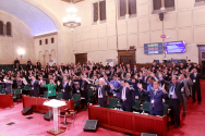 나성순복음교회에서 진행된 2023 국가 기도의 날 연합기도회에서 참석자들이 두 손을 들고 간절히 기도하고 있다