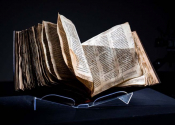 소더비가 공개한 최고(最古) 히브리어 성경 ‘코덱스 사순’(Codex Sassoon).