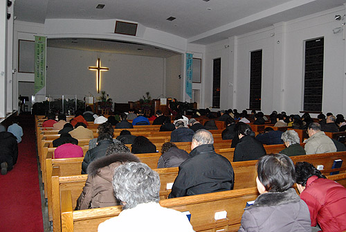 후러싱제일교회는 재의 수요일인 6일 사순절 특별기도회가 시작됐다. ⓒ이화영 기자