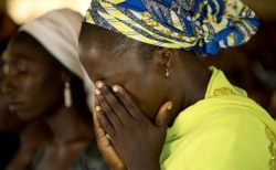울고 있는 나이지리아 여성의 모습(위 사진은 본 기사 내용과 직접적 관련이 없음). ⓒ한국오픈도어