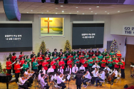 타코마 교회연합 2023년 성탄축하예배에서 찬양하는 조이플 선교합창단