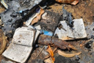 인도 마니푸르 폭력 사태로 불태워진 성경. ©오픈도어