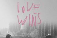인터넷에 공개된 아이유 씨의 신곡 ‘러브 윈스’ 뮤직비디오 티저 사진.