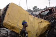 탄자니아 북부 아루샤의 응가람토니 교외에서 발생한 교통사고로 외국인 3명을 포함해 최소 15명이 사망했다. ©Wasafi Media/YouTube 
