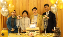 오른쪽부터 곽웅 목사, 김성수 목사, 김지영 사모, 개럿 우드 전도사