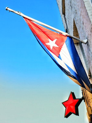 쿠바 국기. ©Metin Ozer/ Unsplash