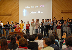 73기 VTD 영성집회 시간 가진 펠로우십 장면. (큰목양교회 제공) 