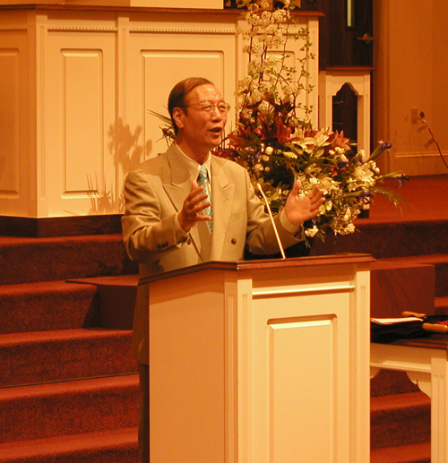 서삼정 담임목사가 성령의 은혜를 받았던 체험을 은혜롭게 간증했다. 