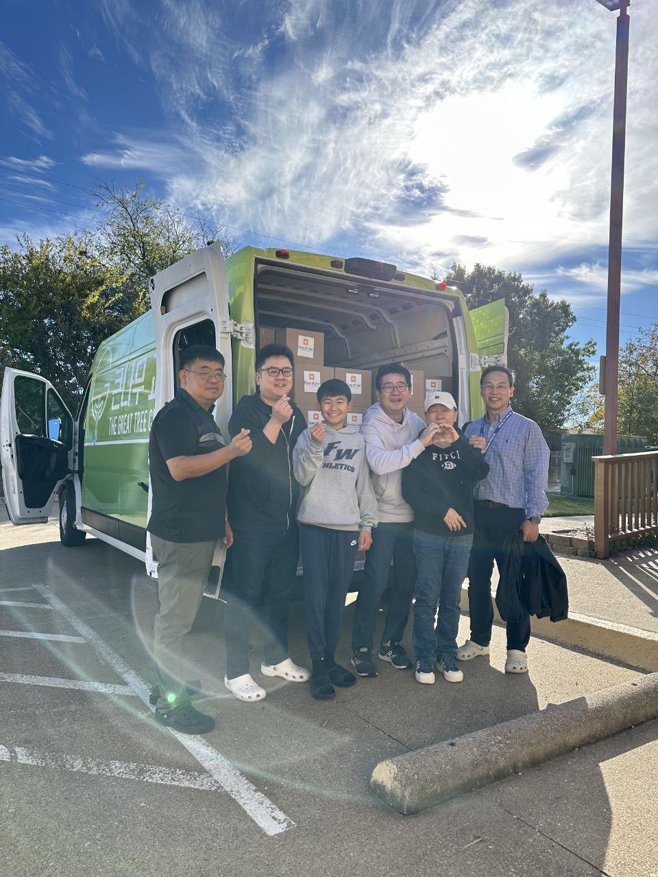 달라스 큰나무교회 사랑의 박스 나눔 행사