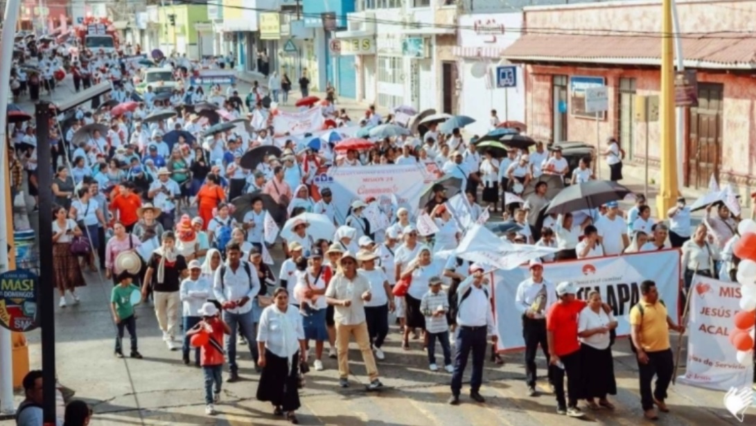 ▲수천 명의 기독교인들이 치아파스주의 수도 투스틀라 구티에레즈 동부에서 중앙공원을 향해 행진했다. ⓒJesTV