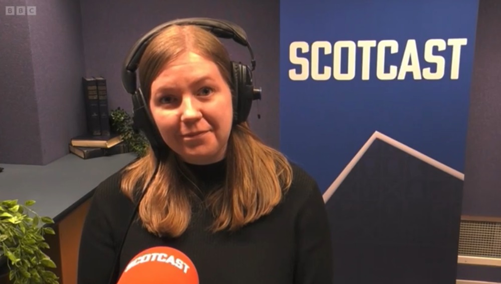 스코트캐스트 팟캐스트에 출연한 녹생당 소속 질리언 맥케이 의원. ⓒBBC 보도화면 캡처