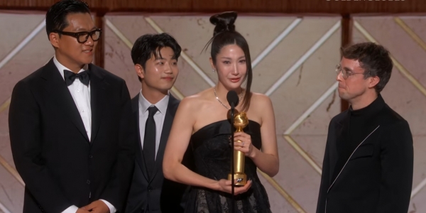 넷플릭스 애니메이션 영화 '케이팝 데몬 헌터스'의 '골든'(Golden)으로 주제가 상을 받은 작곡가 겸 가수 이재(EJEA)가 수상 소감을 말하고 있다. ⓒ현지 영상 캡처