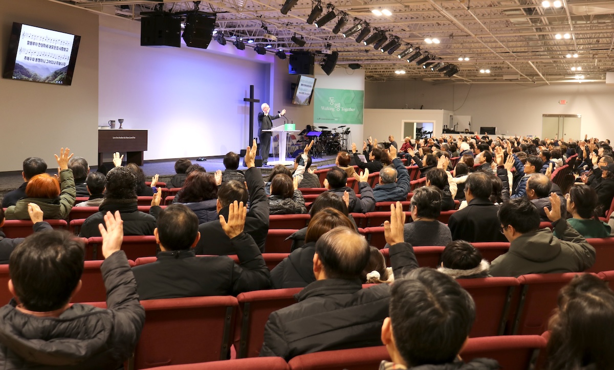 필그림선교교회 신년특별새벽기도회가 진행되고 있다.
