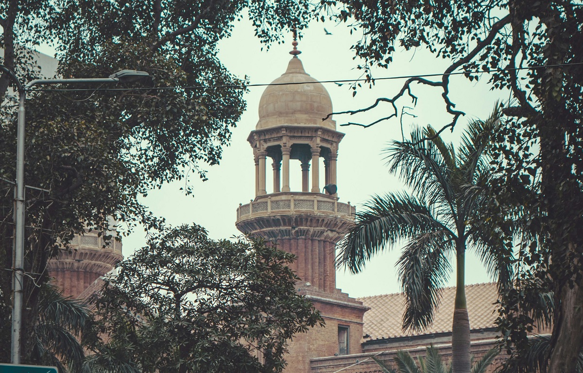 파키스탄 라호르 고등법원 전경. ⓒUnsplash/Shazaf Zafar