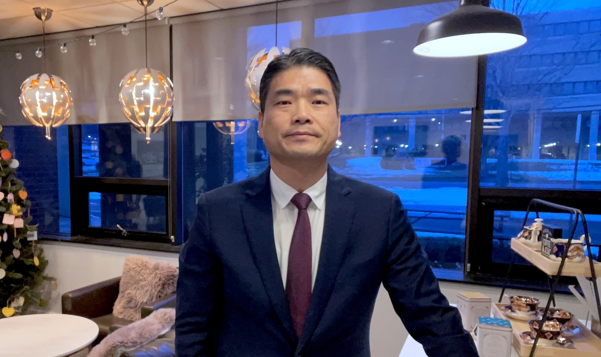 뉴저지 참빛교회 4대 담임 서영덕 목사