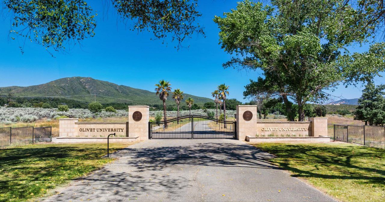 올리벳대학교 전경