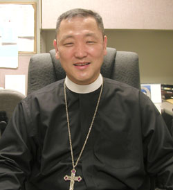 한어권을 맡고 있는 박민찬 담임목사