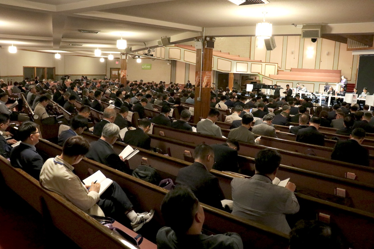 KPCA 50주년 희년총회가 12일 퀸즈한인교회서 개막됐다.
