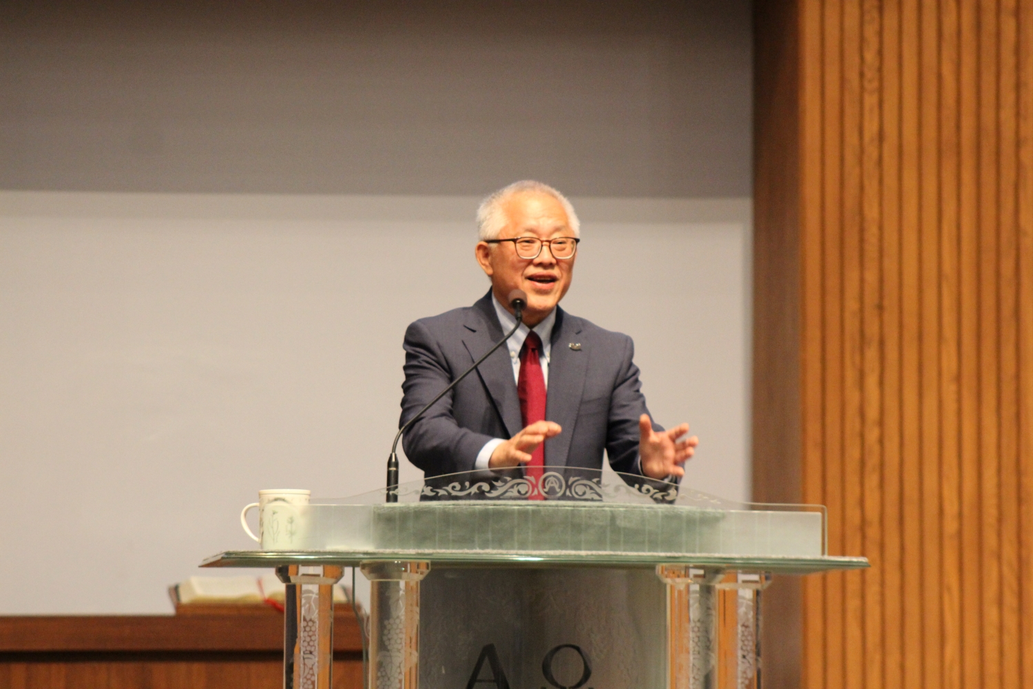 김명일 목사(Pastor Ezra Jin)