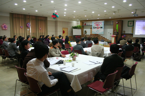 한국 지구촌교회에서 열렸던 TEE세미나(www.ktee.org제공)