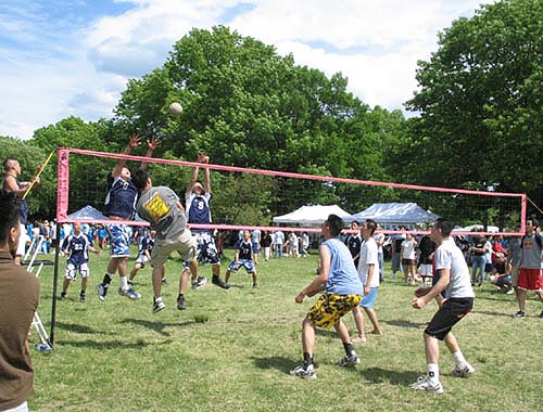 강스파이크를 때리는 모습