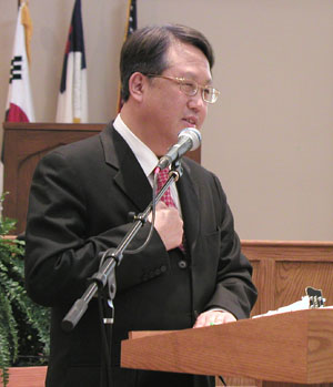 설교세미나에서 지구촌교회를 부흥시킨 설교의 비결을 전하는 이동원 목사