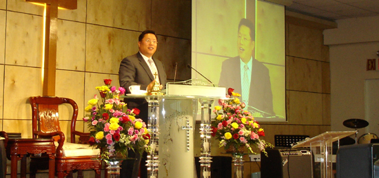 양승호 목사가 '하나님의 형상을 회복합시다'는 제목으로 말씀을 전했다.