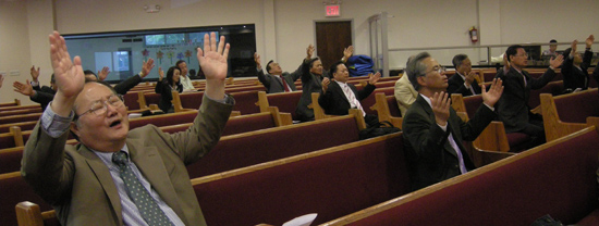 뉴욕교협은 7월 할렐루야대회를 앞두고 베데스다교회에서 기도회를 가졌다.