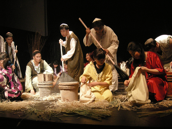 일꾼들의 노래 장면 