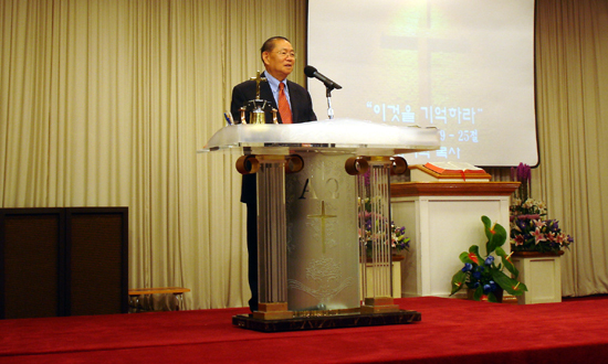 방지각 목사가 '이것을 기억하라'는 제목으로 말씀을 전했다.