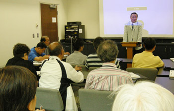 이날 강의에 참여한 실버 선교 관심자들은 시종 진지한 자세로 강의를 경청했다. 