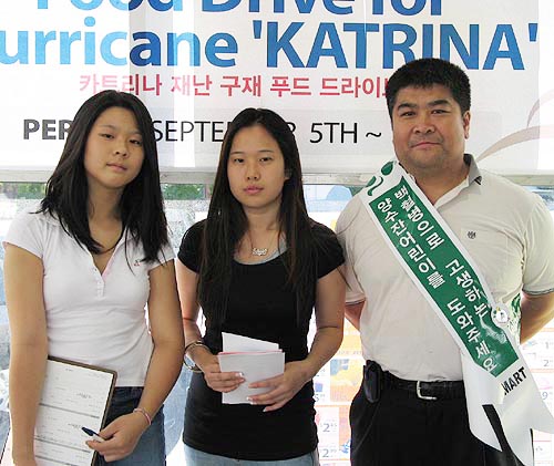 오른쪽부터 아버지 양회양씨, 조카, 둘째딸 양수정양