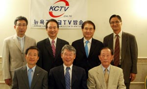 이날 기자회견은 고문 방지각 목사, 이사장 김중언 목사, CTS 감경철 사장, 후원회장 강현석 장로, 이사 이학권 목사, 정인국 집사, 최영태 권사 등이 참석했다.