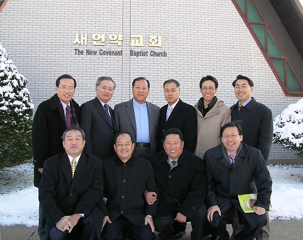 뉴욕전도협의회(윗줄 왼쪽에서 세번째가 장향희 목사)