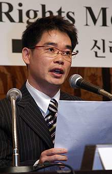 북한인권학생연대 김익환 대표가 대학생들을 중심으로 일어나는 북한인권운동에 기대를 표하고 있다 ⓒ 송?