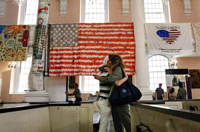테러 기념 전시회가 3일부터 열리고 있다./AP