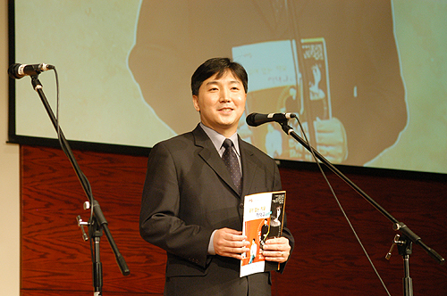 좋은이웃교회 담임 김기석목사