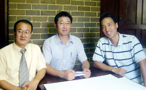 (좌측부터) 김정만 목사, 김영걸 목사, 최영진 목사