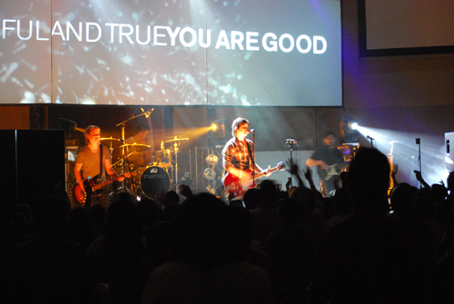 스타필드가 17일 연합장로교회에서 공연하고 있다.