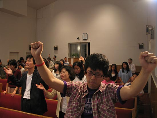 찬양 집회 모습.