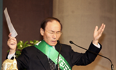 사회를 맡은 박종순 목사. ⓒ 이화영 기자 