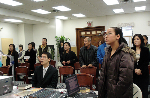 퀸즈성도교회는 19일 창립예배를 드렸다.