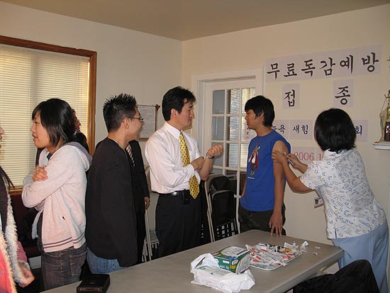 새힘장로교회 무료 독감 예방 접종 실시.