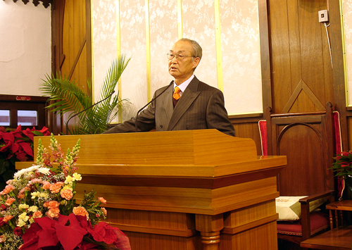 설교를 전한 고제철 목사