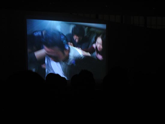 4편의 영화 중 '새빛'이 상영되는 모습.