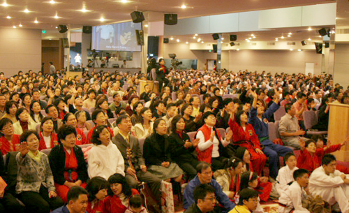 말씀을 사모하며 모인 성도들ⓒ은혜한인교회  