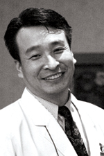 유동환 박사(형치과 병원장) 