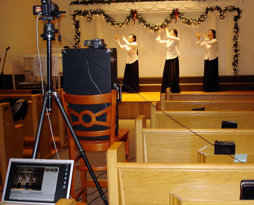 찬양세미나를 위해 워십 비디오를 제작하고 있는 밀알단원들